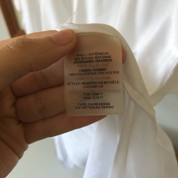 ALICE + OLIVIA White Cut-out Top - Picture 9 of 13